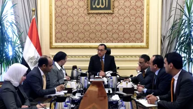 "مدبولي" يتابع جهود وزارة البيئة لدعم مناخ الاستثمار بمصر